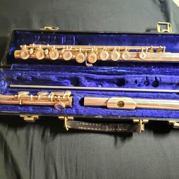 Gemeinhardt Other Gemeinhardt Flute Model M2 A24275 Poshmark